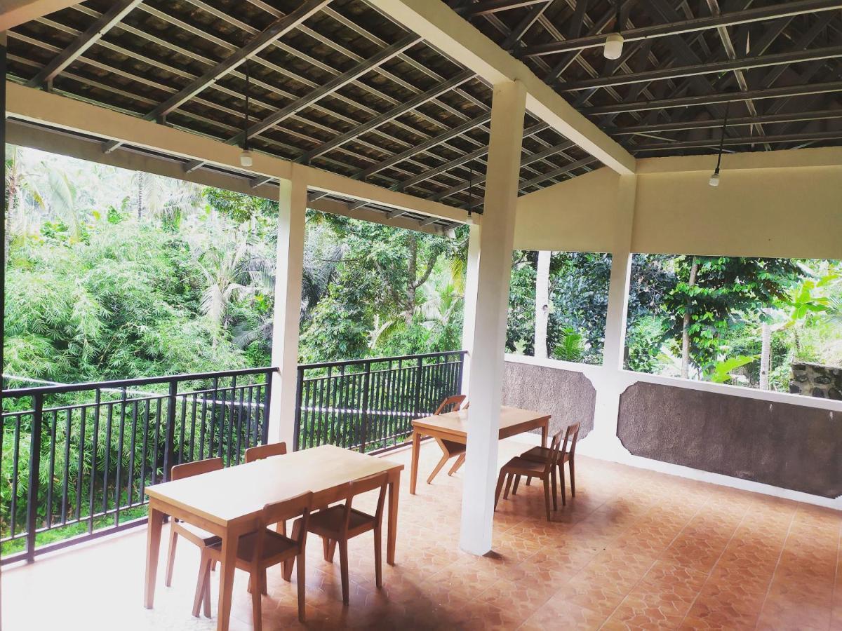 Kelapa Gading Villas Banyuwangi  Exterior foto