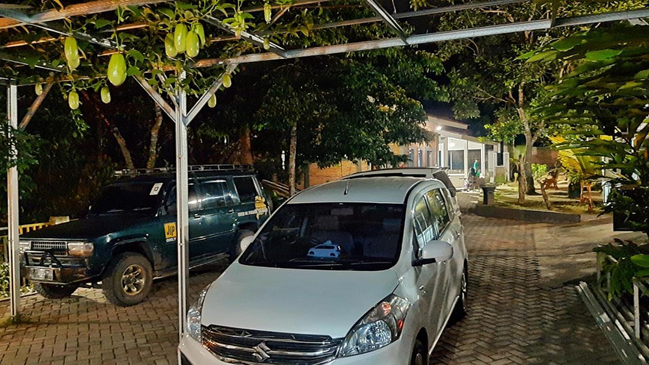 Kelapa Gading Villas Banyuwangi  Exterior foto